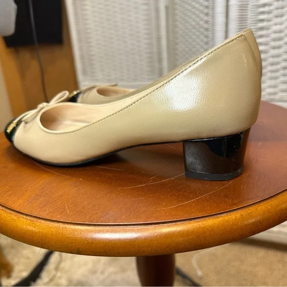 Tahari Leather "Maisy" Cap Toe Block Heel 7M - Picture 8 of 11